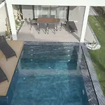 Villa Merkez Havuzlu Odalarbanyolu