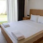 Villa Merkez Havuzlu Odalarbanyolu