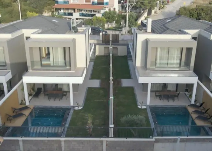 Merkez Havuzlu Odalarbanyolu Βίλα *